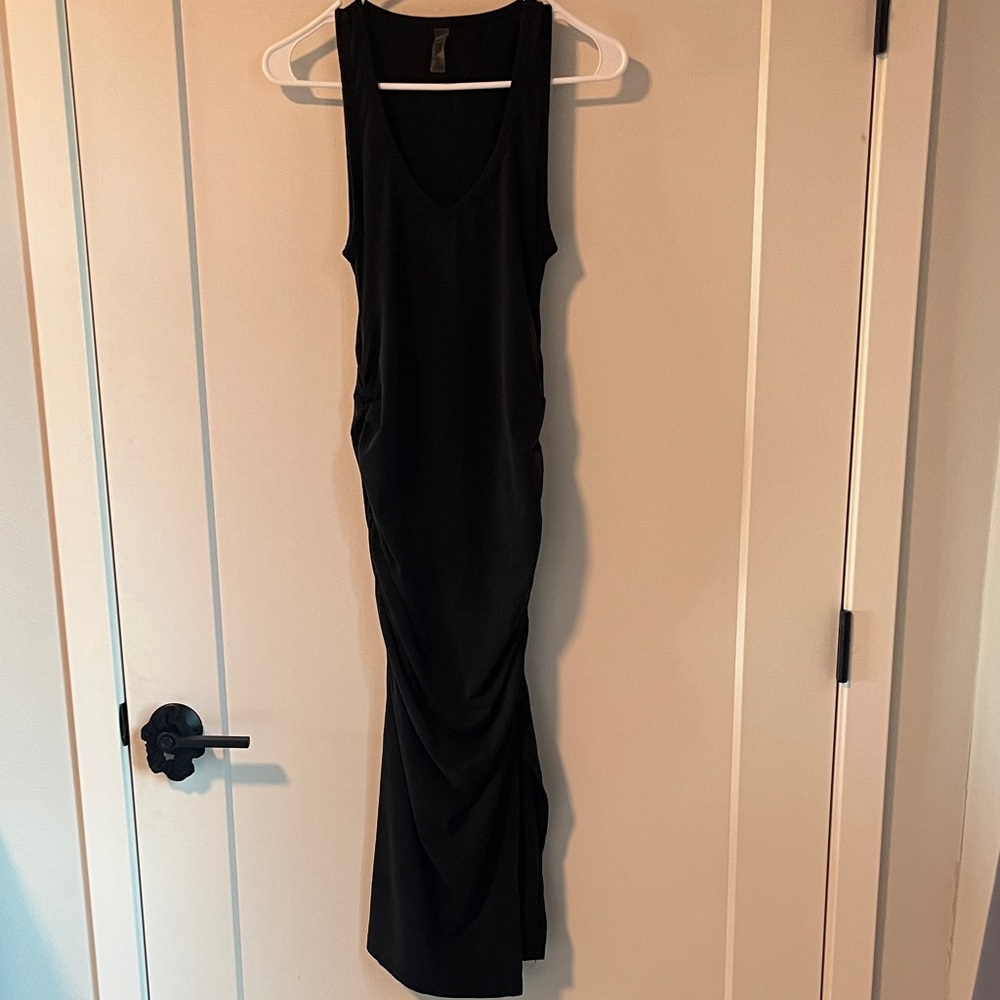 Beyond Yoga Ruched Black Sleeveless Dress - Picture 6 of 7